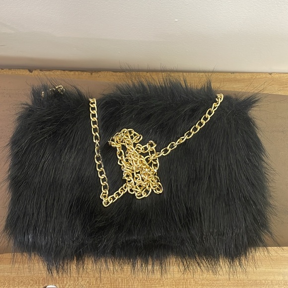 Faux Fur Crossbody Handbag - Picture 8 of 10